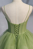 Hellgrünes A-Linien-Maxikleid mit Trägern und Rüschenlagen, formelles Abschlussballkleid 