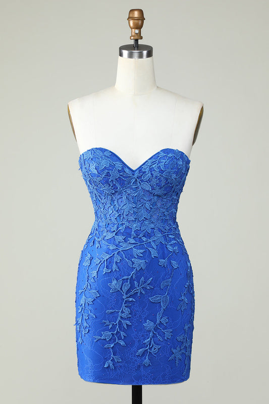 Vestido de fiesta ajustado sin tirantes azul real con apliques para cóctel y graduación
