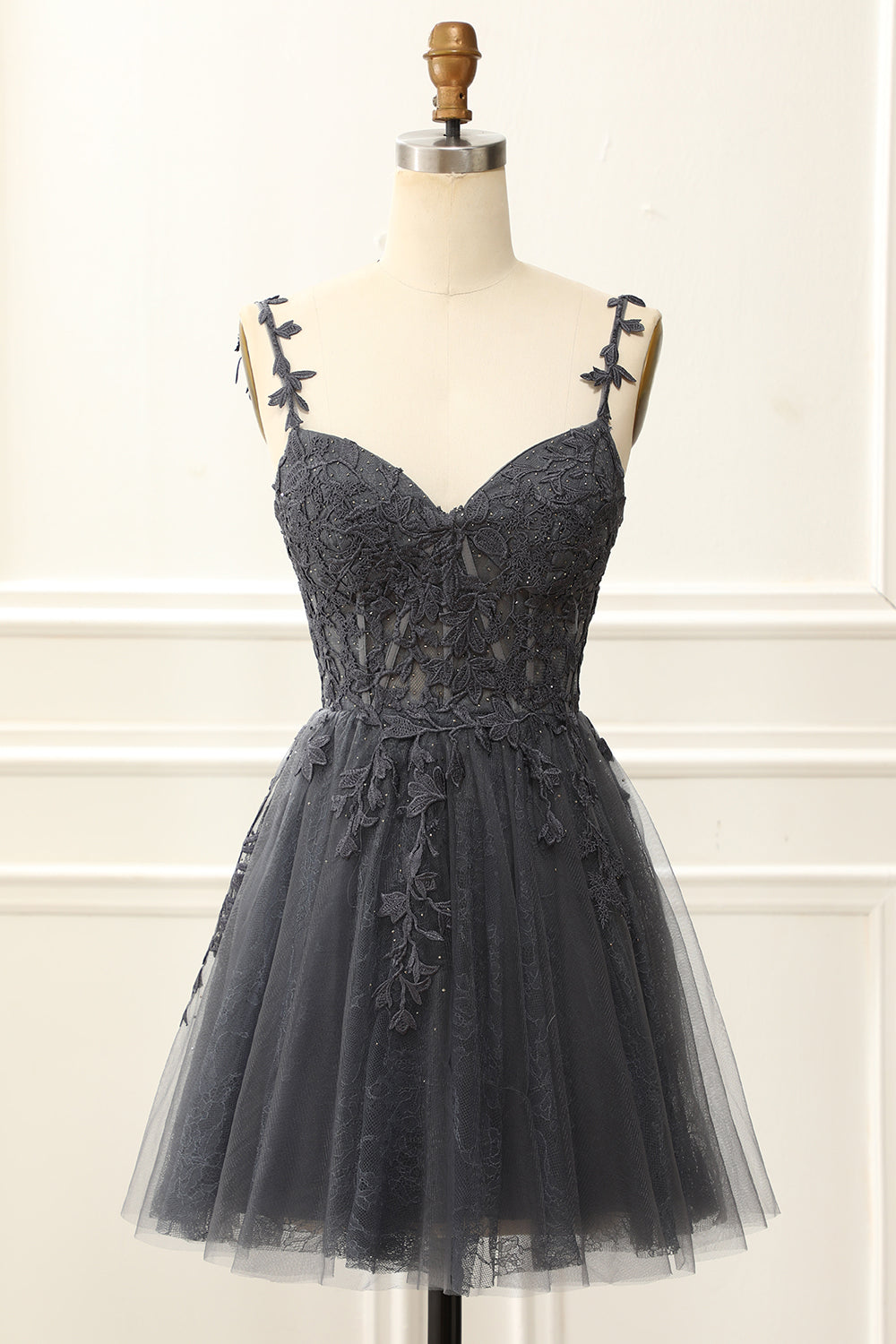 Süßes Homecoming-Kleid mit schulterfreiem Korsett und Applikationen